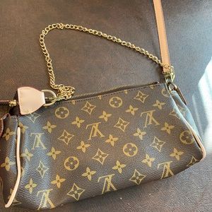 Purse Louis Vuitton- read the description please